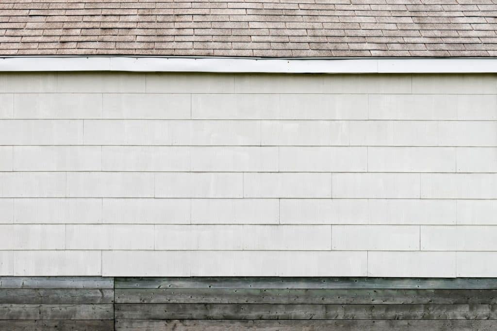 How to Clean Vinyl Siding Without Damaging It in Marrero